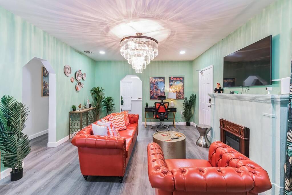 New! Havana Nights Villa ! Walk To Calle Ocho! Маями Екстериор снимка