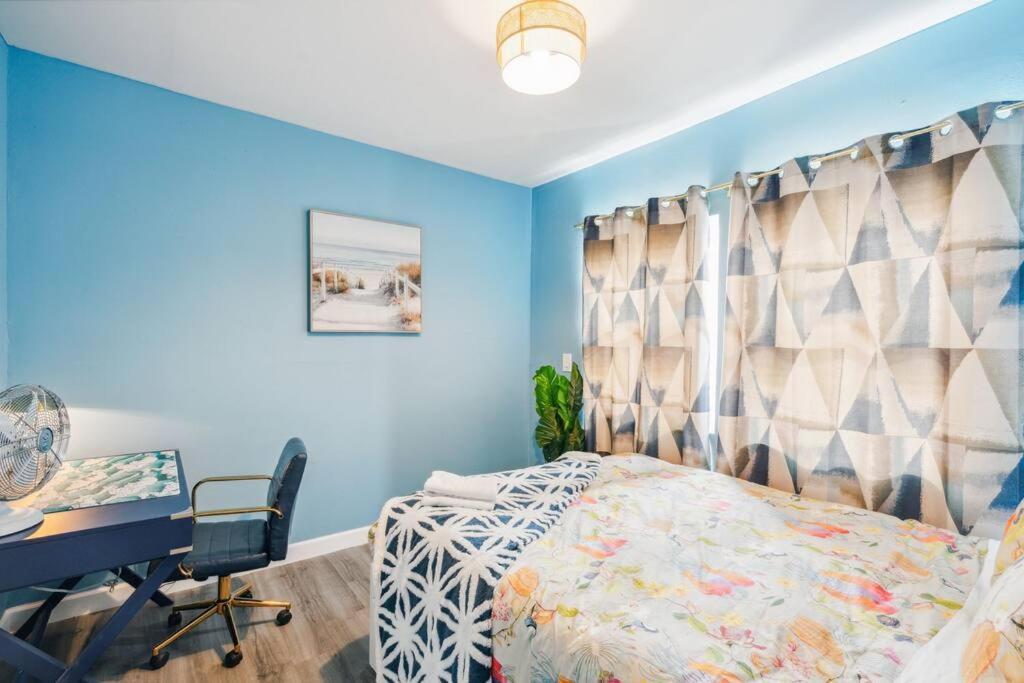 New! Havana Nights Villa ! Walk To Calle Ocho! Маями Екстериор снимка